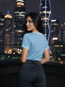 Women's Short-Sleeve Ribbed Blouse, Plain, Round Neck With Collar And Sleeve Details, Elegant Basic Style - 淺藍色 - 查看 4