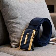 1PC Cinturón de lona con hebilla automática para hombre + 3,8 cm de ancho + Disponible en varios colores Adecuado para uso diario / informal de negocios + Resistente al desgaste y duradero + Hebilla automática para mayor comodidad Ajuste flexible + Se adapta a varios estilos de pantalones Accesorio práctico - Azul - Ver 1