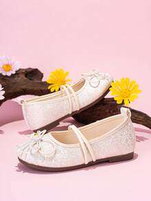 Girls' Traditional Chinese Hanfu Shoes, Handmade Princess Shoes, Embroidered Soft Bottom Butterfly Cloth Shoes, Performance Shoes