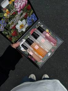 4-Piece Dreamy Floral Fragrance Spray Set, Limited Edition Aromatherapy Air Freshener, Suitable For Indoor/Outdoor, Multi-Layer Lifting Spray, Long-Lasting Natural Freshness And Charming Fragrance, Releasing Elegant Floral, Vanilla, Coconut And Chocolate Scent, An Ideal Gift For Dates, Parties, Gatherings, Travel, Holidays, Home, Hotel, Office. - Various Fragrances - View 3