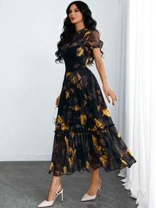 Vestido largo de mujer con cuello redondo, manga corta, cintura ceñida y dobladillo ondulado, de doble capa con estampado elegante de rosas en malla, estilo gótico - Multicolor - Ver 4