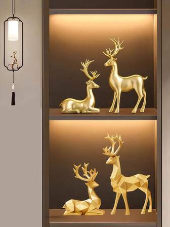 A Set Of 2 Golden Christmas Reindeer Figurine Decorations, Festive Christmas Deer Tabletop Sculptures, Desktop Home Decor Sculptures, Suitable For Holiday Decoration, Animal-Themed Living Room Decorative Art