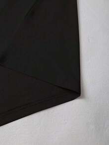 Camiseta impresa con estatua de yeso gris de moda masculina, blusa con patrón estructural de diseño de letras sueltas, tela transpirable, ropa cómoda para salir de la calle todos los días en verano - Negro - Ver 5