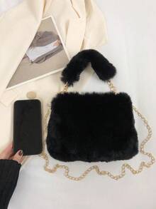 This New Girls' Small Square Crossbody Bag Features A Chain Strap And Soft Velvet Material, Making It Very Suitable For Autumn And Winter Seasons. Its Korean Style Makes It The Perfect Gift For Valentine's Day, And Also An Excellent Gift For Girls On New Year's. - Black - View 4
