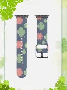 一条印有四叶草图案的硅胶智能手表表带。这款通用型 20-22 毫米表带具有广泛的兼容性：兼容华为 Watch GT3/GT4、三星 Galaxy Watch6 以及 Series 1 至 Series 9、SE 和 Ultra（表壳尺寸 38-49 毫米）。