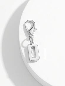 1pc Fashionable Minimalist 26 Small English Letter Shape Smooth Metal Keychain, Suitable For Women Car Key, Bag Decoration And Gift - Silver - View 23