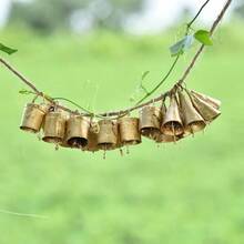 Campanas de vaca doradas 20 campanas pequeñas campanas colgantes de metal rústico para manualidades campanas de cascabel clásico para manualidades decoraciones de campanas de Navidad - Dorado - Ver 7