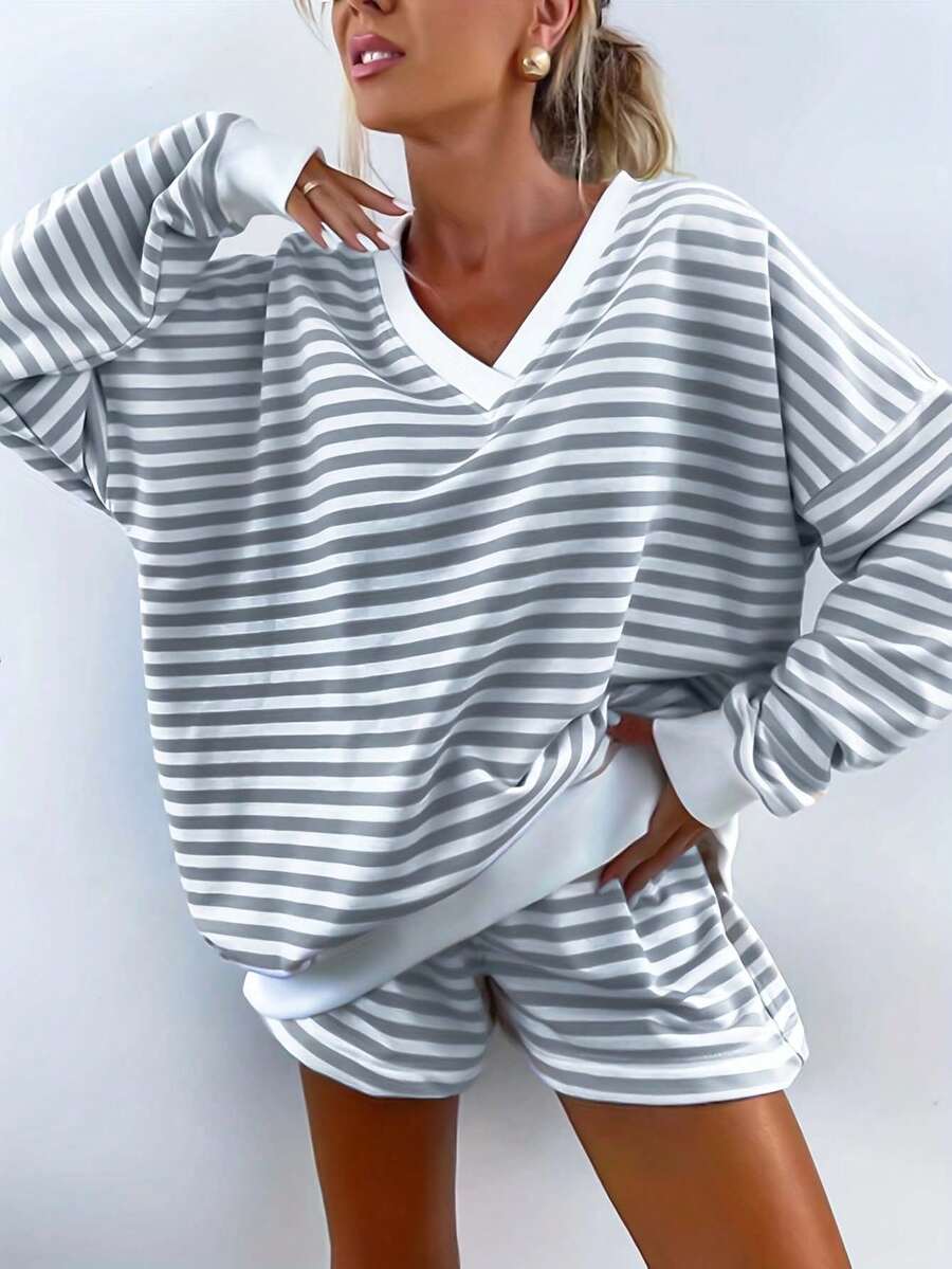 2-Piece Women's Classic Striped Pajama Set, Long-Sleeved Pajama Shorts Set, V-Neck Design, Multiple Colors Available, Stylish, Casual, And Comfortable Pajama Set - 灰色短褲套裝 - 查看 1