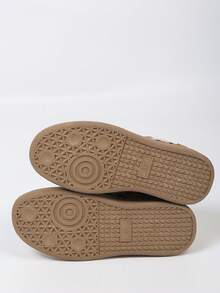 撞色纯色学院风休闲运动鞋，女士春夏秋季款，系带豹纹拼接白色平底休闲鞋，复古时尚户外运动跑步鞋，大码欧码鞋楦