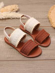 1 Pair White Toddler/Little Girls' Flat Beach Sandals, Brown & White Fabric Strap, Adjustable Hook & Loop Closure, Round Toe, Non-Slip, Comfortable, Cute Roman Style Sandals, Suitable For 3-12 Years Old Girls, For Party, Vacation, Casual Daily Wear, Summer Beach - White - View 5