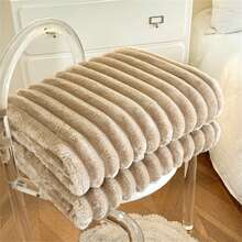 1件装柔软条纹毯，仿兔毛毯，床毯，床单，毛巾毯，办公室午睡毯，汽车毯，空调毯，家用毯 - 卡其色 - 查看 8