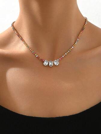 1件时尚简约创意方形冰糖水钻项链，适合女性日常佩戴