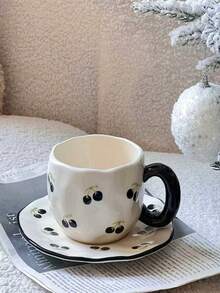 1pc 11OZ Hand-Painted With Interesting Patterns, High-Quality Ceramic Coffee Cup And Saucer Set. Can Be Used As A Tea Cup For Afternoon Tea, Cappuccino Cup, Or Coffee Cup. It Can Also Be Used As A Gift For Festivals.