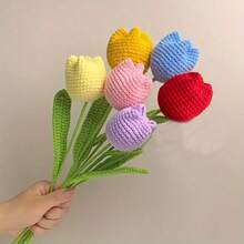 6朵混色手工钩编郁金香，人造郁金香，永不凋谢的逼真编织花，针织仿真花，保鲜花，圣诞节、生日、婚礼、毕业典礼、教师节、母亲节的最佳礼物，适合餐厅、房间、卧室装饰，也是节日礼物和圣诞派对装饰的理想之选。 - 混色 - 查看 2