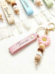Customized Personalized Keychain, Daisy Keychain, Daisy Beaded Keychain, Faux Leather Keychain, Flower Girl Gift, Teacher Gift, Birthday Gift, Beaded Keychain, Key Accessories, Valentine's Day Gift, Car Accessories, School Supplies, Cute Gothic Style