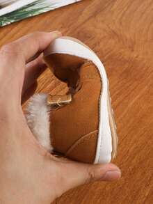 3-6-12个月婴儿冬季加厚保暖软底休闲鞋，适合0-1岁幼儿 - 棕色 - 查看 7