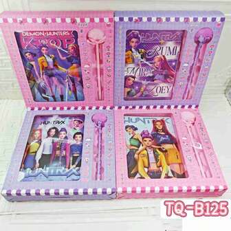 1 st het koreansk anime pojkgrupp tjejgrupp tecknad anime kringutrustning inlärningsmaterial exklusivt brevpapper presentask set, högvärdig anteckningsbok och penna presentask set, exklusiv anpassad version med olika stilar av rosa och lila tjejhjärtan, koreansk anime tjejgrupp tema inlärningsmaterial hög skönhet speciell färgmatchning söt tjejgrupp exklusiv presentask set
