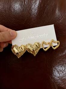 4-8pcs Gold-Tone Women Earrings Set, Hollow + Vertical Stripe Heart, Delicate Starfish + Crescent Moon Shaped. Fashionable & Unique, Suitable For Travel, Party, Work Commute - Gold - View 3