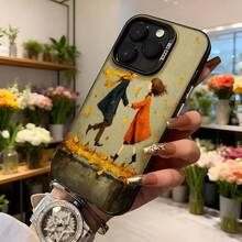 Cubierta de teléfono con diseño artístico para iPhone en color beige con estampado de pareja caminando en otoño y hojas caídas ideal para uso diario y regalos Aplicable a los teléfonos de la serie Apple y Galaxy - Negro - Ver 6