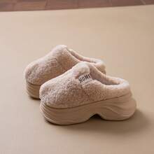 Women Skateboarding Shoes - Beige - View 2