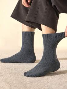 1/3/5/10/15 pares de calcetines gruesos y cálidos con forro térmico y letras sólidas para hombres, calcetines acogedores de colores aleatorios