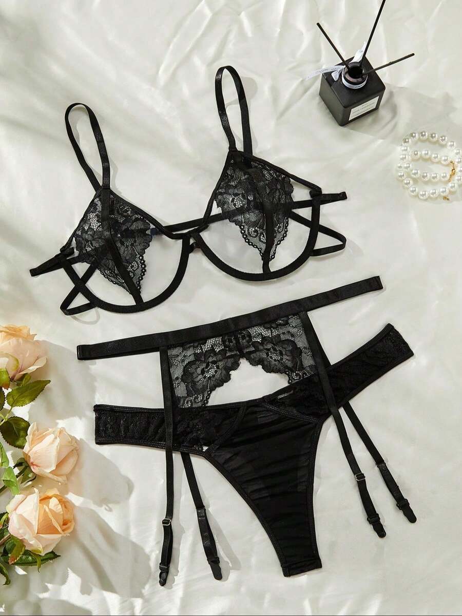 weiweihu Plus Size Ladies Black Lace Sexy Three-Point Underwear Set (Including Garter Belt),Plus Size Sexy Underwear Set Garter Belt Hollow Three-Point Slimming One-Piece Full Body Tight-Fitting Plus Size Sexy Underwear Suitable For Plus Size Ladies,Curve Lingerie,Plus Size Lingerie,Lingerie For Women Plus Size,Christmas Lingerie Plus Size,Lencería Para Mujer,Christmas Gifts - màu đen - Xem 1
