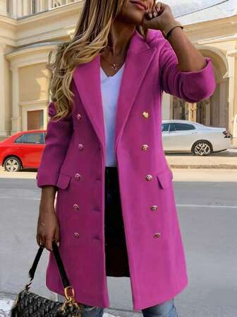 Damjacka i ullliknande tyg med spetsiga slag och dubbla knappar, långärmad jacka med normal passform, avslappnad för höst/vinter