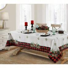 Aspen - Mantel de tela de Navidad, diseo de bfalo rojo y negro con borde de guirnalda, mantel de fcil cuidado, rectangular de 52x 70 pulgadas - 259,1 x 152,4 cm (Rectangular) - Ver 2