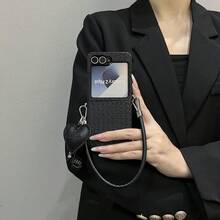 Luksusowy, prosty, czarny, słomiany pokrowiec na telefon z wisiorkiem w kształcie serca, pleciony, kompatybilny z Samsungiem - Czarne - Zobacz 3
