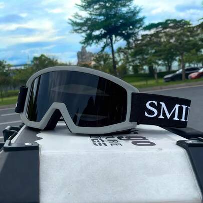 Easypie Selection Motorcycle Goggles, Motocross Eyewear, Men's Off-Road Sunglasses, MTB ATV Mask Wind Protection, Bike Racing Goggles. Best Gift For Friends, Christmas Gift, Halloween, Thanksgiving, Personalized Gift, Birthday Gift, New Year Gift.Outdoor Sports Ski Goggles, Adult Snow Goggles, Cold Goggles, Ski Mountaineering Goggles, Outdoor Sports Snow Sunglasses