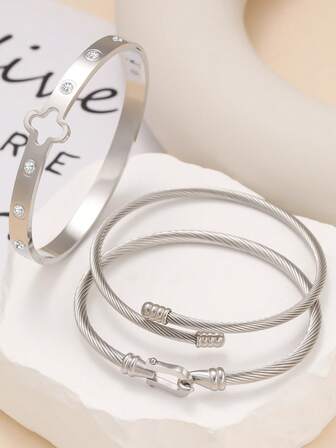 一套时尚锆石手链，适合女性佩戴，可用于派对、聚会和日常佩戴。