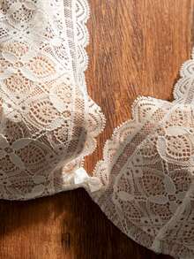 女士新款法式极简蕾丝性感深V无钢圈文胸，提拉支撑小胸 - 白色 - 查看 6