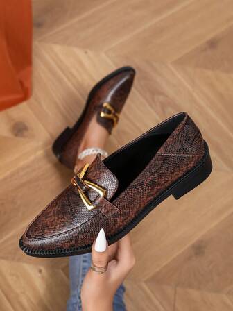 Dammode Loafers med ormskinnsmönster, Slip-On med tjock klack och spetsig tå, Lämplig för vår/höst, kontor, fritidsskor, semester, preppy stil, Bruna läderskor, Plusstorlekar