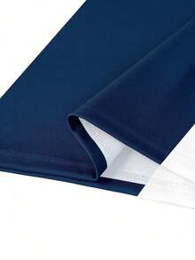 Camisa polo de manga larga con media cremallera, a rayas azul y blanco, de estilo deportivo casual para hombre. Prenda con cuello ideal para el trabajo, el trayecto y como regalo versátil para novio o esposo, para primavera/otoño