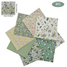 Tela de algodón de sarga serie Hoja Verde (8 piezas), tela para patchwork hecha a mano, ideal para Navidad, Pascua, Día de la Independencia, Año Nuevo Chino y otras festividades. Perfecta para coser, crear guirnaldas, muñecos, tocados, decoraciones, manualidades y decoración del hogar. Tela para envolver regalos. Varios diseños con detalles de borlas decorativas. Disponible en dos tamaños.