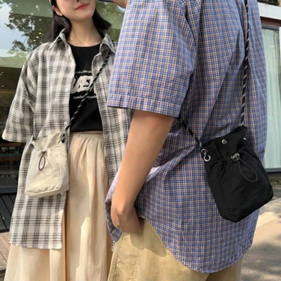 Una nueva bolsa ligera de estilo japonés para teléfonos móviles para jóvenes, una versátil bolsa cruzada de estilo coreano con cordón para monedas - Negro - Ver 1