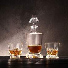 3pcs Elegant Whiskey Decanter Gift Box Exquisite Gift Box Set Wine Decanter Set Include 1 Decanter With 2 Glasses,Suitable For Gift Giving,Men's Gift,Gift For Father Husband And Boyfriend