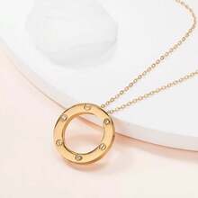 1条18K镀金镶嵌锆石项链，时尚锁骨链，百搭设计，网红风格 - 大餅滿鑽項鍊 - 查看 3