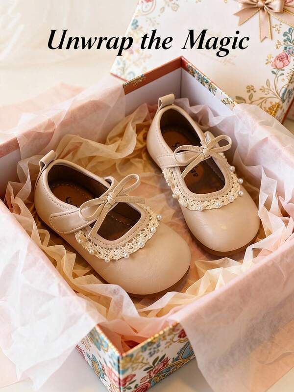 1 paire de chaussures plates pour enfants 2025 nouvelles, convenant aux garçons et aux filles, confortables, souples, durables et antidérapantes, avec design nœud de lacet, cadeau de Noël