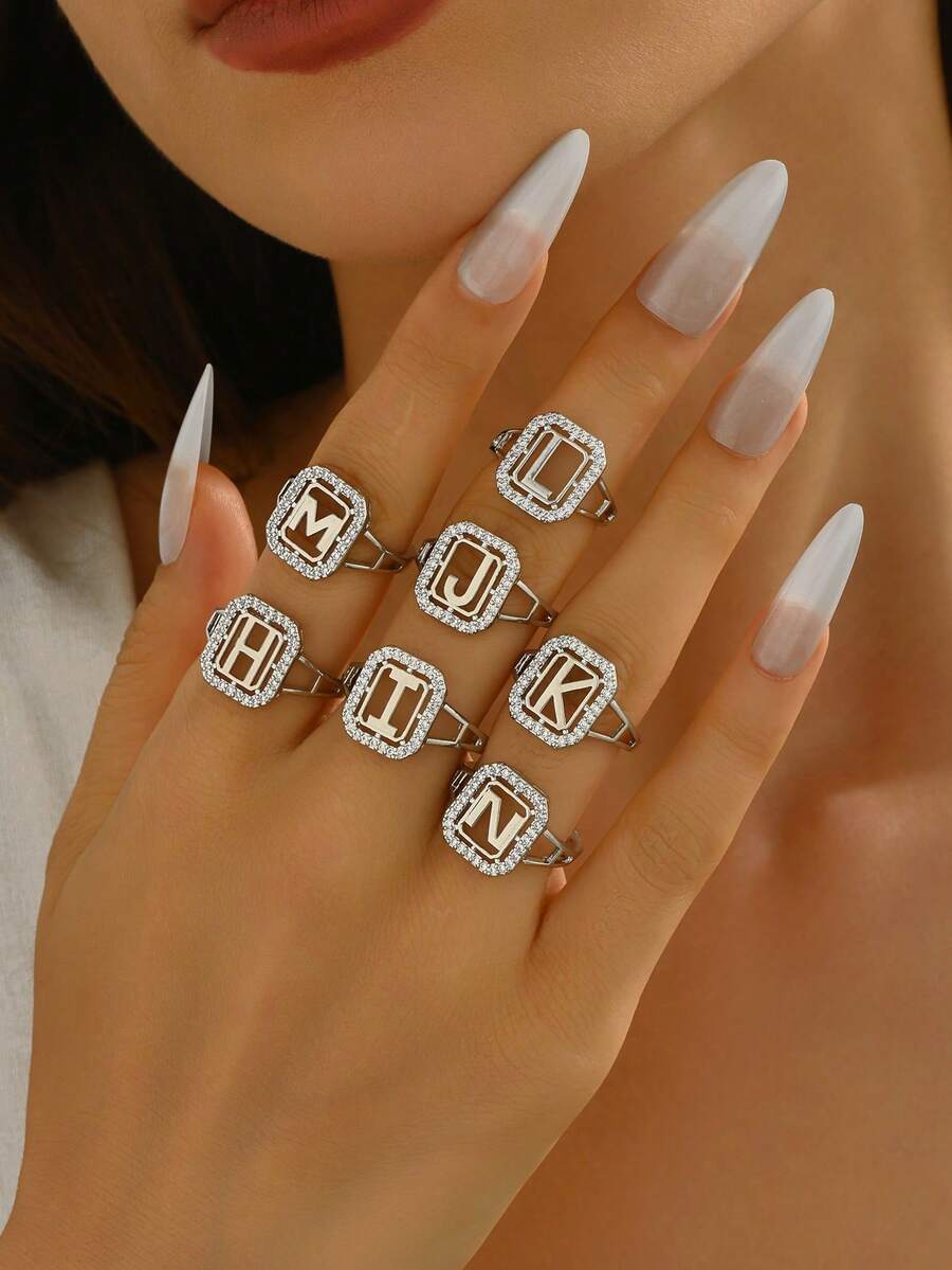 1. 时尚精致的26字母锆石戒指，夏季新款女士首字母开口戒指 - 白色 - 查看 1