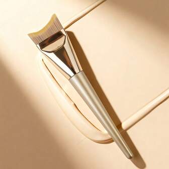 Crescent-Shaped Makeup Brush With Nylon Bristles & Plastic Handle, Non-Absorbing, Thin & Smooth, Soft Bristles, No Brush Marks