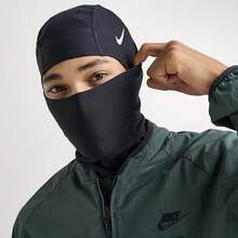 Nike Pro Hyperwarm Hood Thermal Fabric: Nike Therma-FIT Technology Helps Manage Your Body Heat To Keep You Warm In Cold Conditions. Flat Seams: Flat Seams Feel Smooth Against Your Skin, Reducing Irritation During Wear. Versatile Design: Form-Fitting Design Can Be Worn On Its Own Or Under A Helmet, And It's Convertible To A Neck Gaiter For Custom Warmth. Stretchy And Lightweight: Designed For Optimal Flexibility, This Hood Provides A Snug Fit Without Restricting Movement. - màu đen - Xem 1