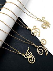 1pc Stainless Steel A-Z Letter Necklace, Women's Fashion Necklace, First Letter Commemorative Multifunctional Accessory Necklace - Silver - View 1