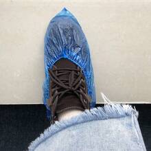 100只一次性鞋套，防水塑料防滑鞋套，加厚PE室内鞋套，学生防雨防尘隔离鞋套，室内客人加厚塑料鞋套，防滑洁净室学生成人客人塑料鞋套，防尘防水洁净室车间家用室内外鞋套 - 彩色 - 查看 5