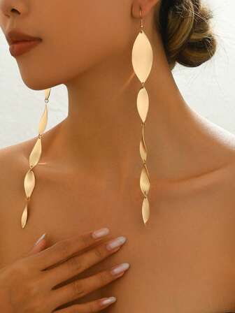 一对长流苏简约优雅水滴形吊坠耳环，适合日常佩戴，秋冬季百搭单品