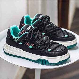 Zapatillas de estudiante para hombres de cuatro estaciones con suela antideslizante y transpirable de cuero PU, punta redonda, parte superior baja, suela gruesa, aumento de altura, zapatos de skate, zapatos gruesos