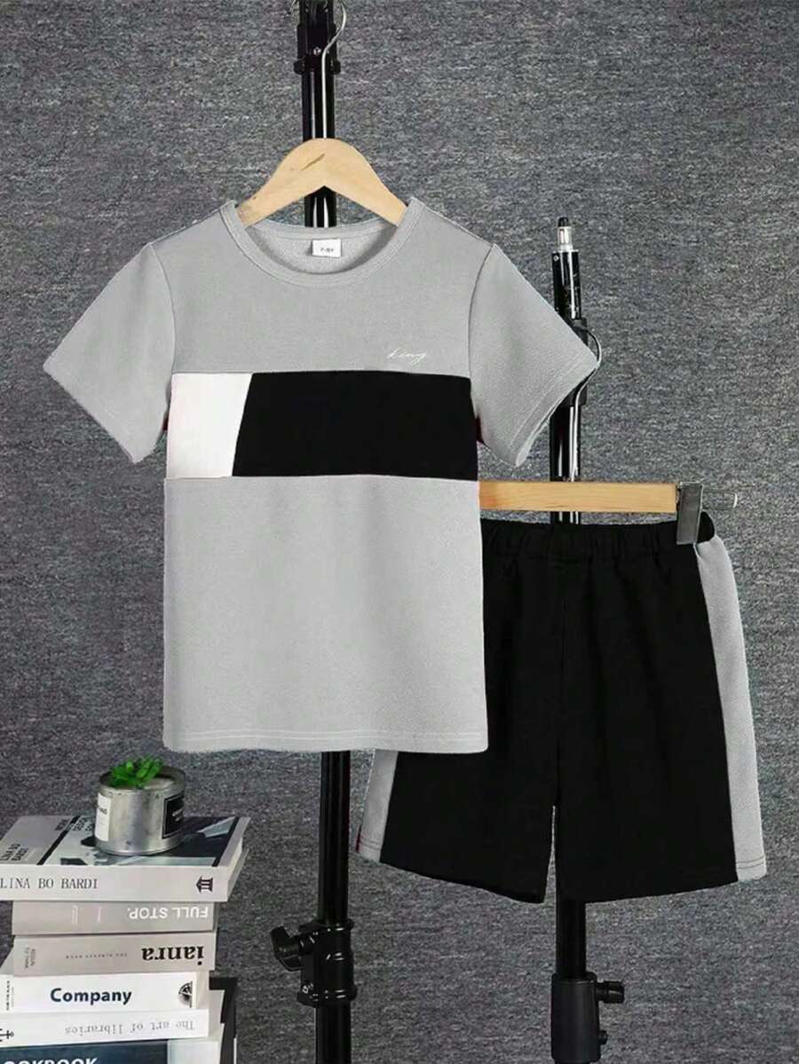 Bộ trang phục thường ngày của cậu bé Tween Áo thun ngắn tay cổ tròn và quần đùi thể thao, chắp vá 3 màu