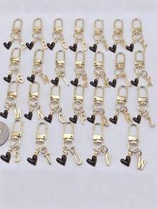 Personalisierter schwarz-herzförmiger Buchstaben (A-Z) Anhänger aus Legierung, geeignet als Schlüsselanhänger, individueller Taschenanhänger oder Handyzubehör-Geschenk. Perfekt für Geldbörsen und Handys von Frauen und ein tolles Geschenk für Freunde, Familie oder Freundin. Kann auch als Outdoor-Accessoire, Partyfavour, Souvenir, Autodekor oder Geschenk für Mädchen oder Valentinstag verwendet werden. - Verschiedenfarbig - Übersicht 3