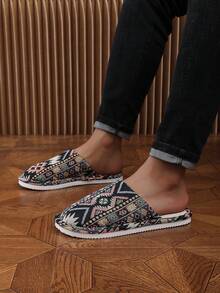 Chinelos Masculinos, Confortáveis e Quentes para Uso Interno e Externo, Antiderrapante em Piso de Madeira, Leves e Macios, Adequados para Todas as Estações - Multicolorido - Visão 3