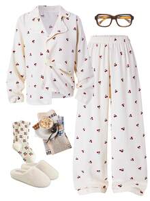 Tween Girl 两件套可爱泡泡褶樱桃印花长袖长裤睡衣，舒适的面料和领口设计，非常适合春秋季睡衣派对和轻松的夜晚